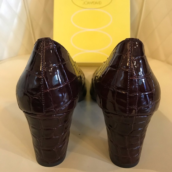 NEW Circa Joan & David Crocodile Print Shoes - Picture 3 of 9